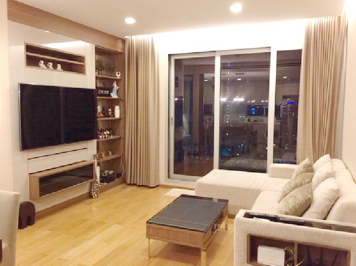() FOR RENT THE ADDRESS ASOKE / 2 beds 2 baths / 75 Sqm.**55,000** Fully Furnished. Am