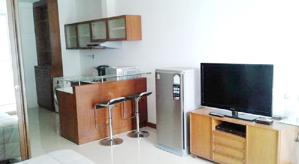 () FOR RENT THE ADDRESS SIAM / Studio / 40 Sqm.**20,000** High Floor. Fully Furnished.