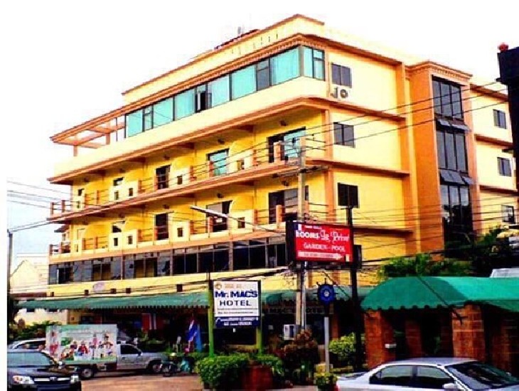 Coffee shop/Thai-Europe restaurant for rent on 1st fL of Mr.Mac s Hotel..