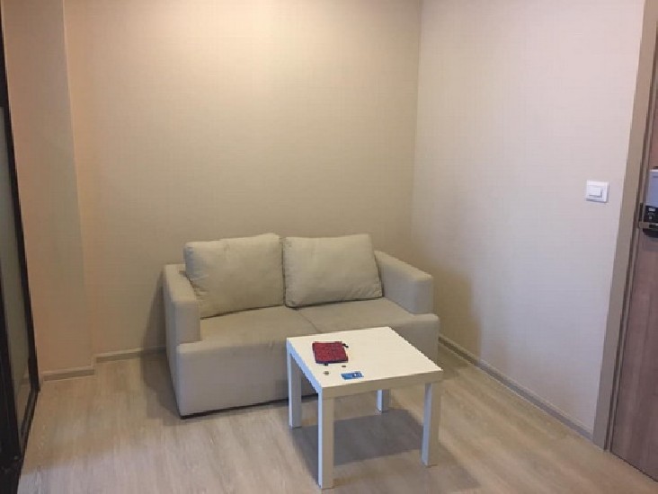 () FOR RENT CONDOLETTE MIDST RAMA 9 / 1 bedroom / 28 Sqm.**15,000** Fully Furnished.