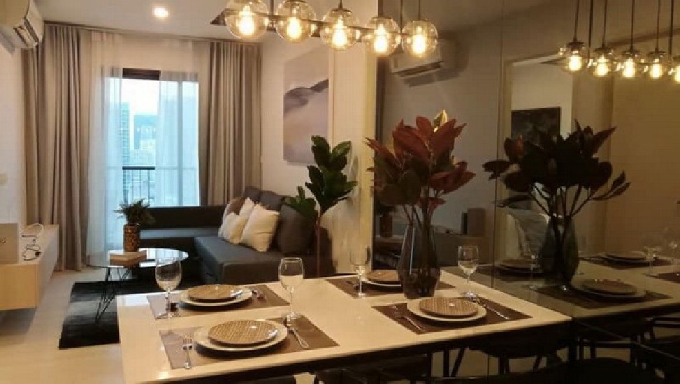 () FOR RENT LIFE ASOKE / 2 beds 2 baths / 55 Sqm.**35,000** Luxury Decorated. 