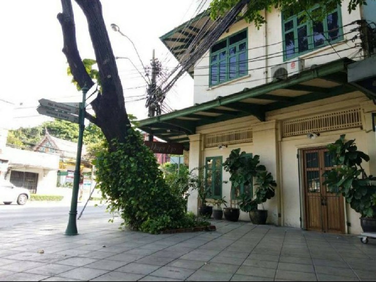 For Rent Antique Chinese house style near Khaosan road, a lot of tourist places 