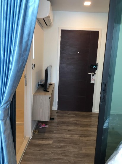 In the heart of the city Brown new condos for rent Ratchada Huaykwang  In the heart of the
