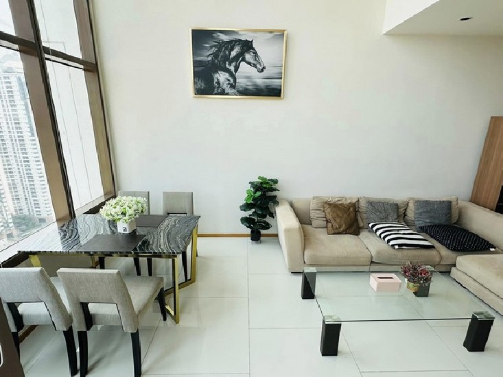 Condo For Rent "The Emporio Place Sukhumvit 24" -- 1 Bed 83 Sq.m. 52,000 Baht -- Near BTS Phrom