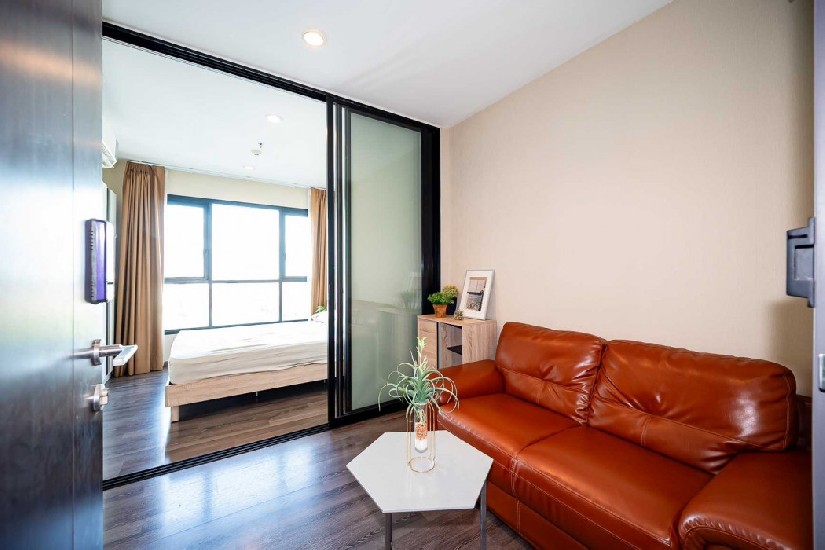 ¤͹ The Base Park East sukhumvit 77 ö俿 BTS ͹ت Ҵ 26.24 .  9  1 