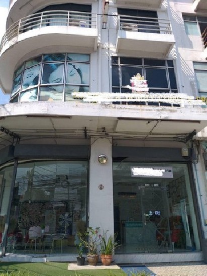  ҤþҳԪ 4.5  2  A 4.5 floors building for rent opposite soi On Nut 54 ͧ